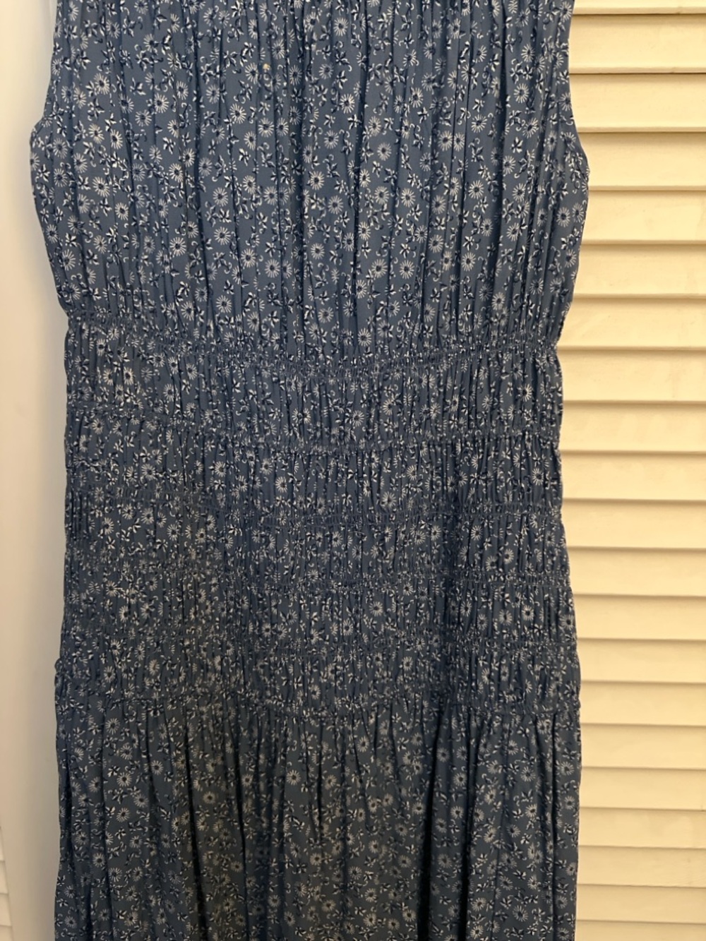 Gap Blue Floral Smocked Waist Midi Dress Sleeveless Ruffle Neck M - Picture 8 of 10